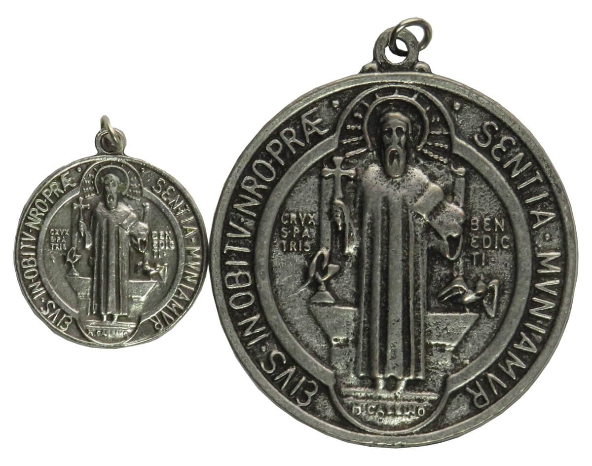 Zestaw dwóch medali Święty Benedykt